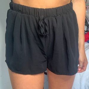 forever 21 black flowy shorts